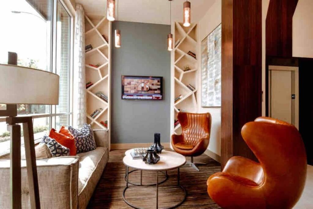 Downtown Living 1Br W/ Free Parking Garage Apartment ฮูสตัน ภายนอก รูปภาพ